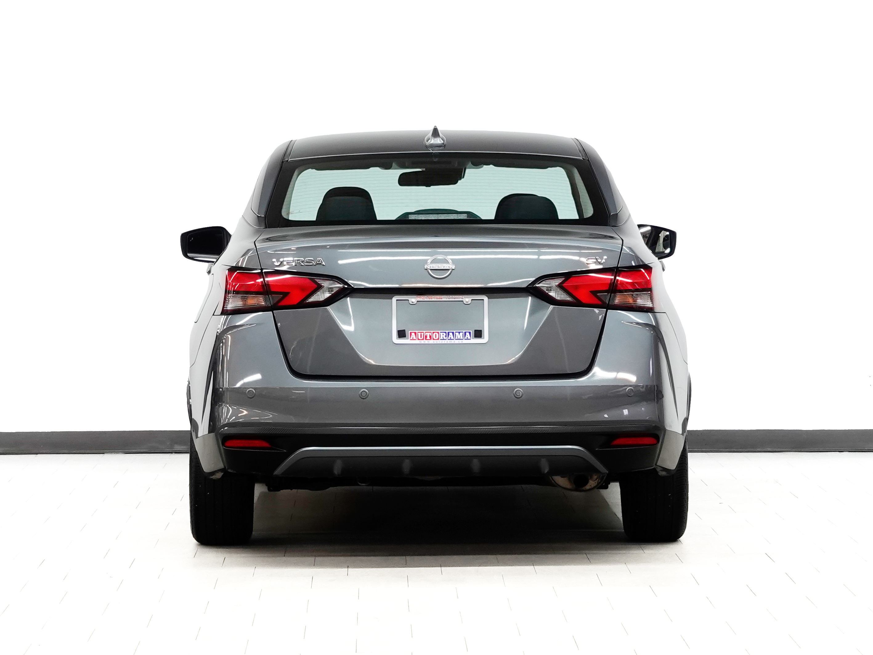 Nissan Versa 2023