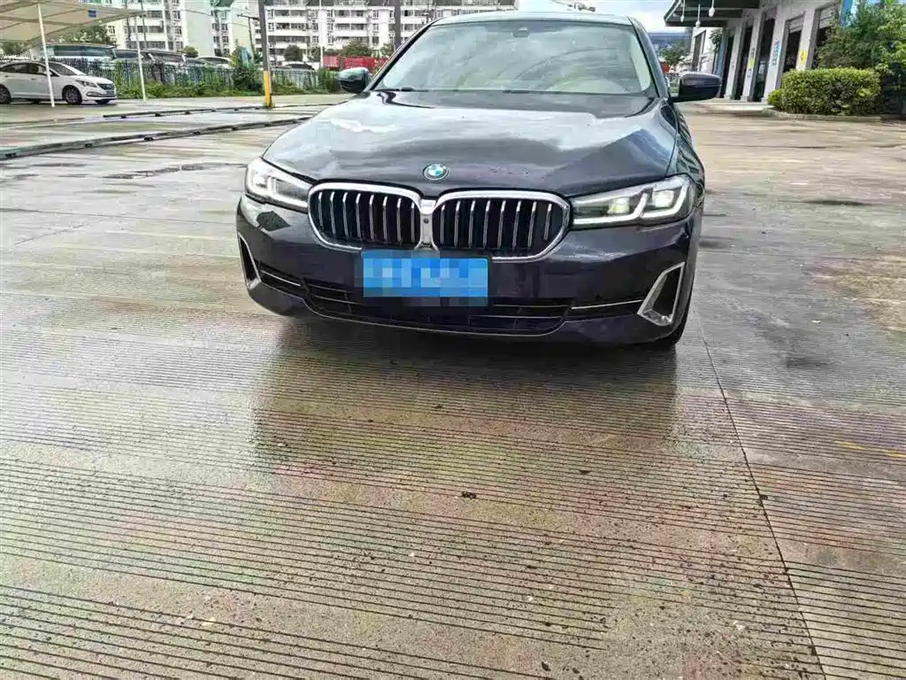 BMW 5 серии 2022