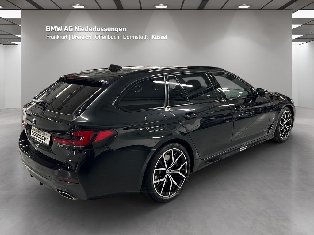 BMW 530 2023