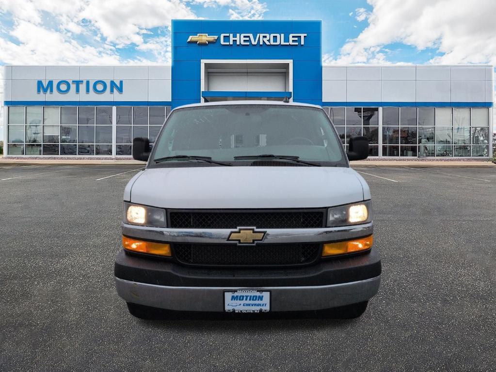 Chevrolet Express 2024
