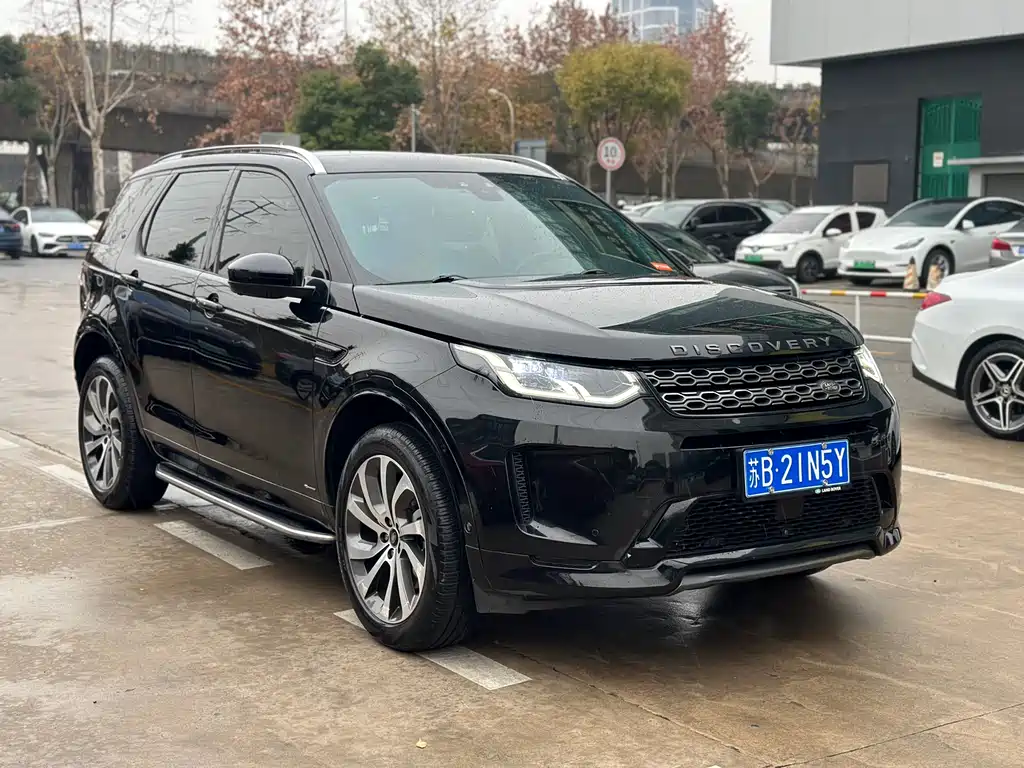 Land Rover Discovery Sport 2021