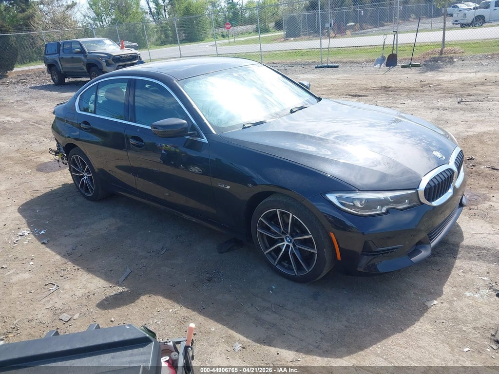 BMW 330 2022