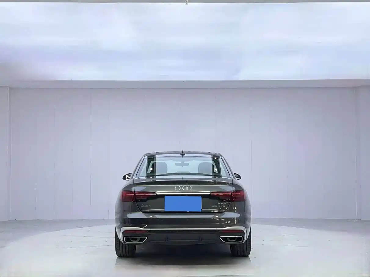 Audi A4 2022
