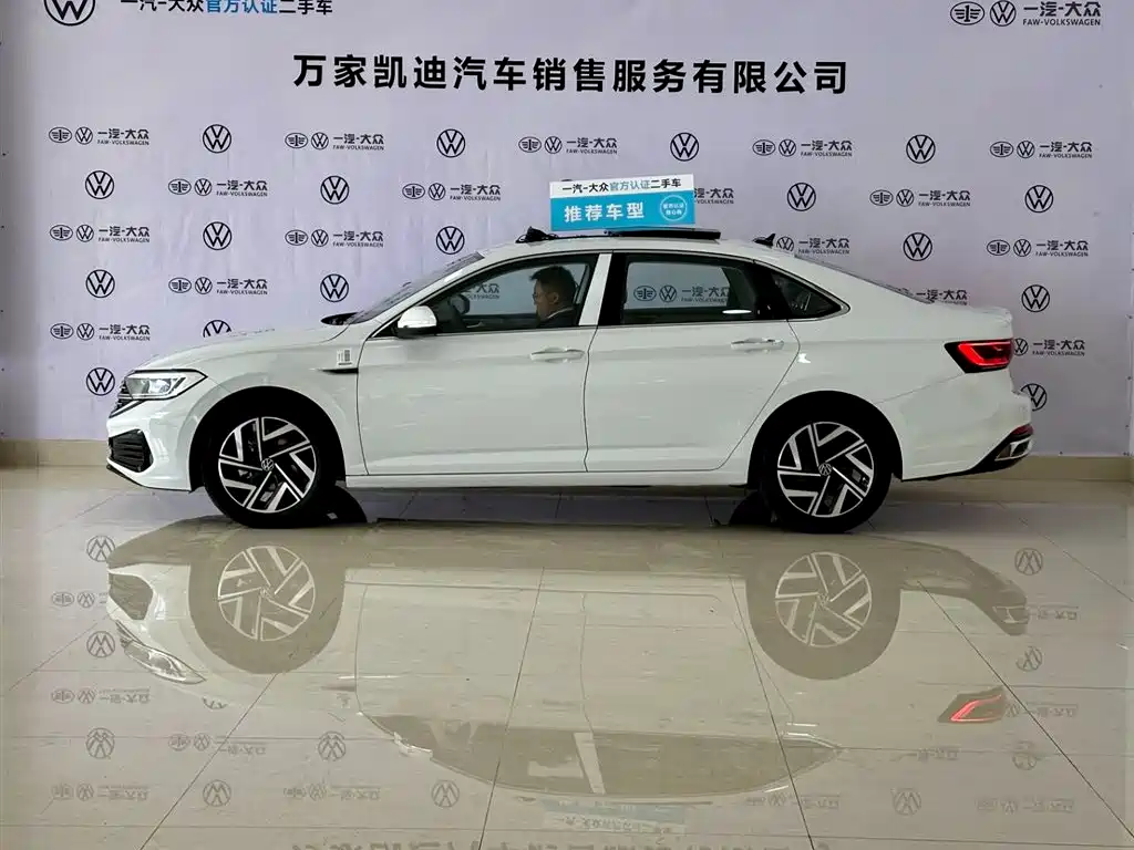 Volkswagen Jetta 2024