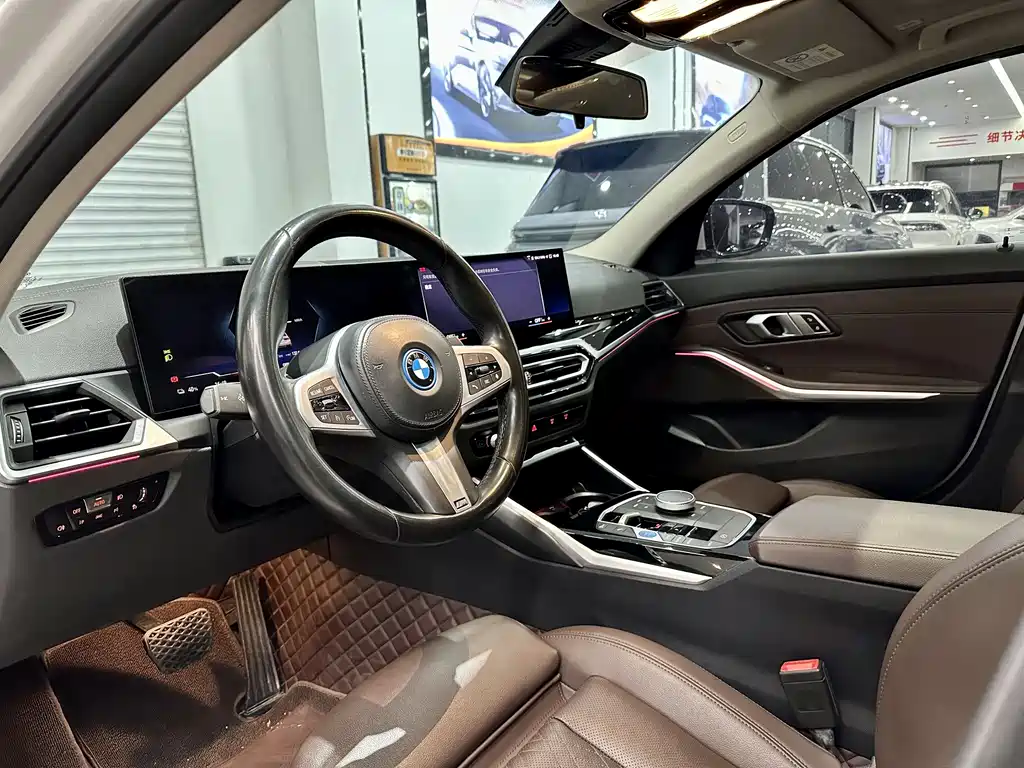 BMW i3 2023