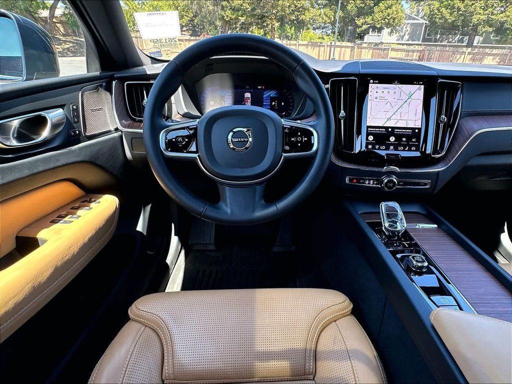 Volvo XC60 2023