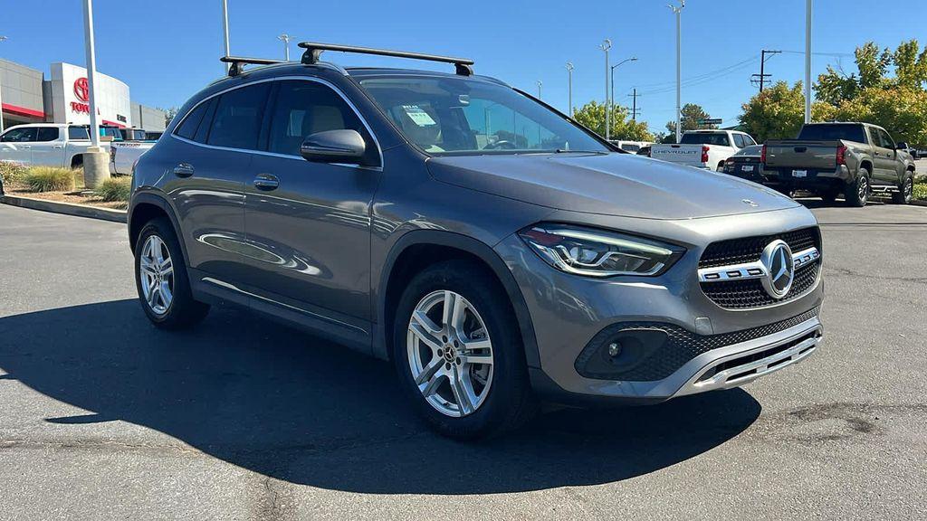 Mercedes-Benz GLA 250 2021