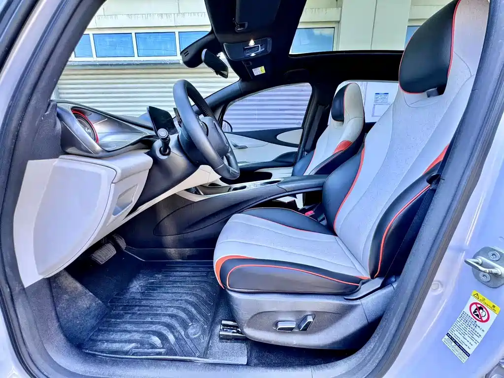 BYD Dolphin 2024