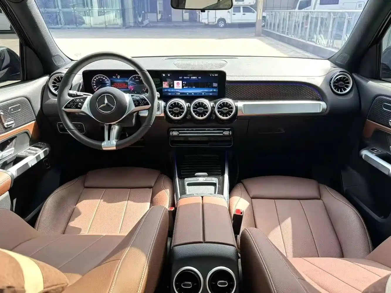 Mercedes-Benz GLB 2024