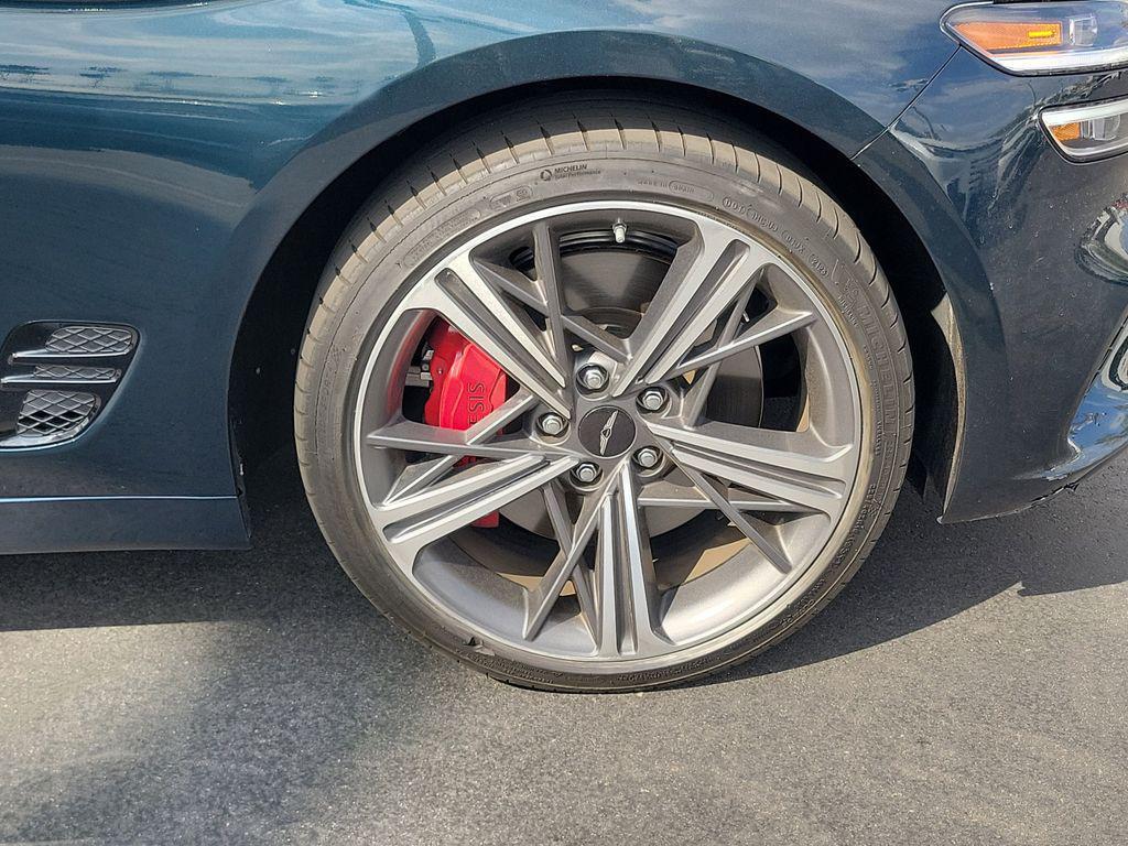 Genesis G70 2024