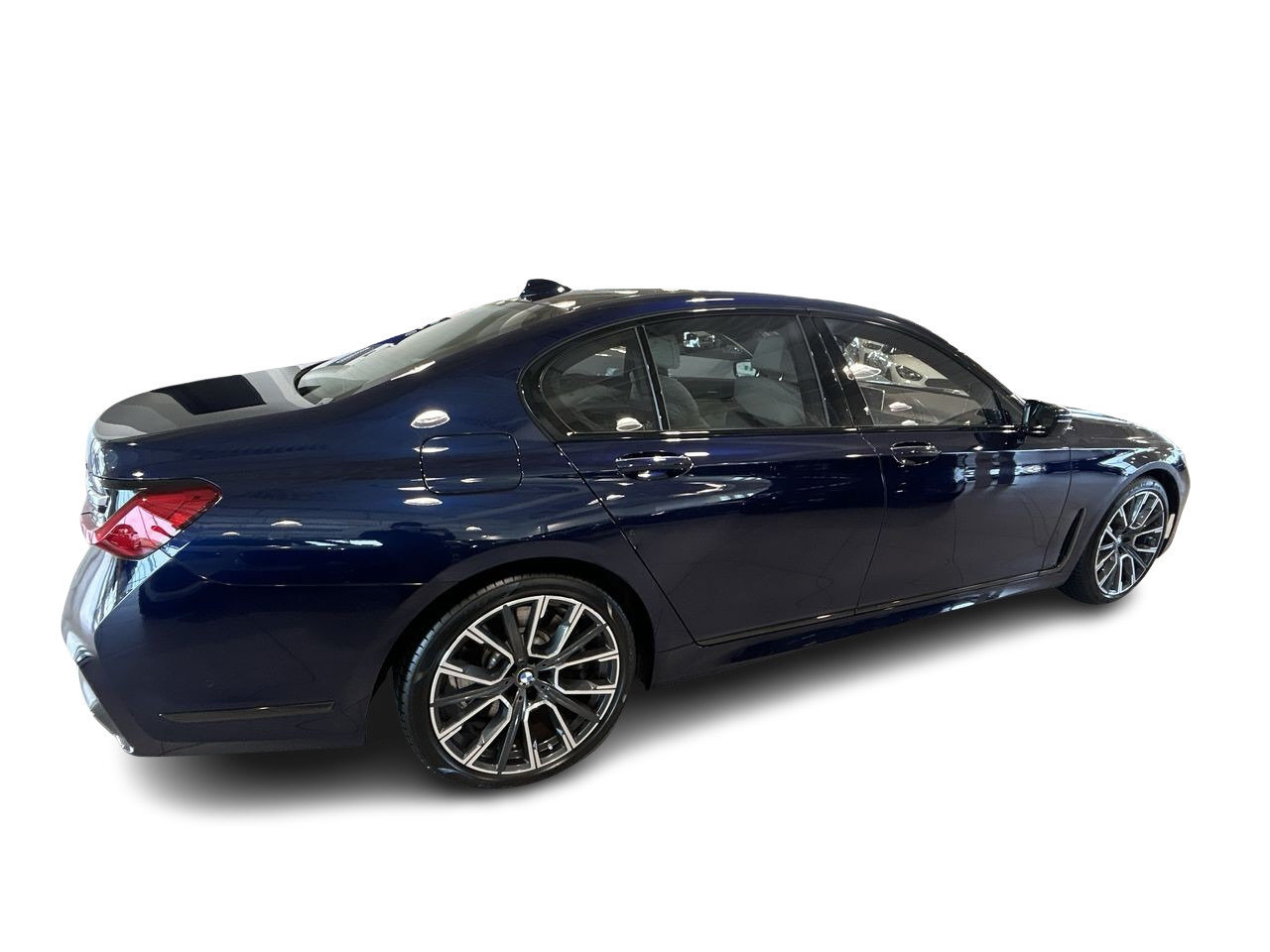 BMW 750 2022