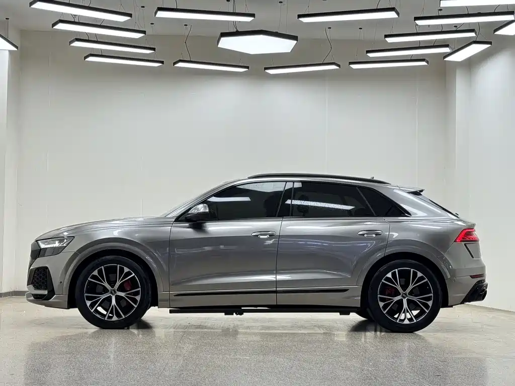 Audi Q8 2022
