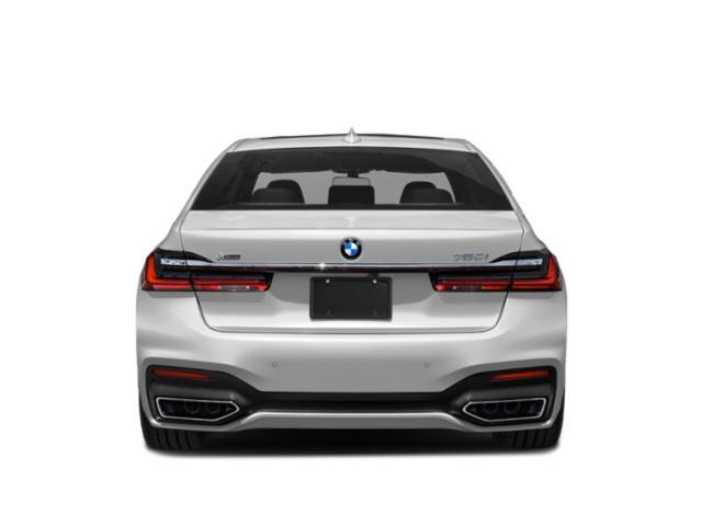 BMW 750 2022