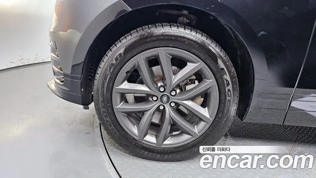 Land Rover Range Rover Velar 2024