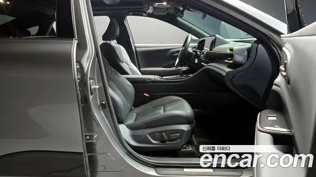 Toyota Crown 2023