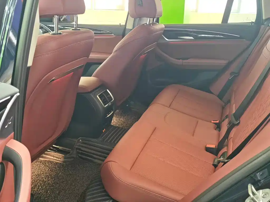 BMW iX3 2023