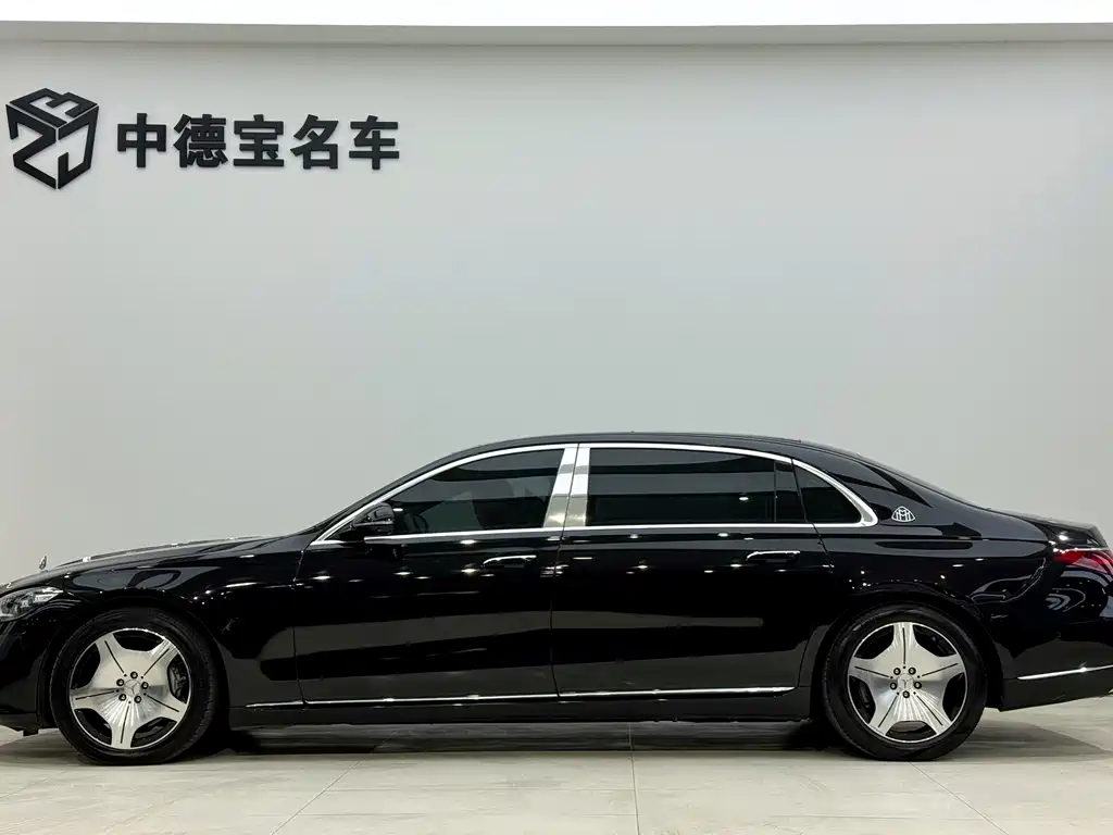Mercedes-Benz Maybach S-Класс 2022