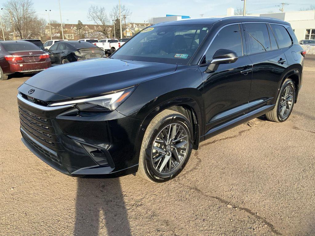 Lexus TX 2025