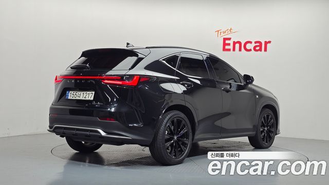 Lexus NX 2023