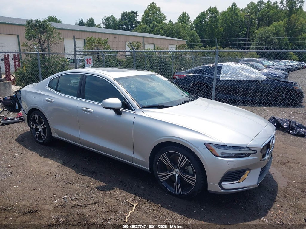 Volvo S60 2022