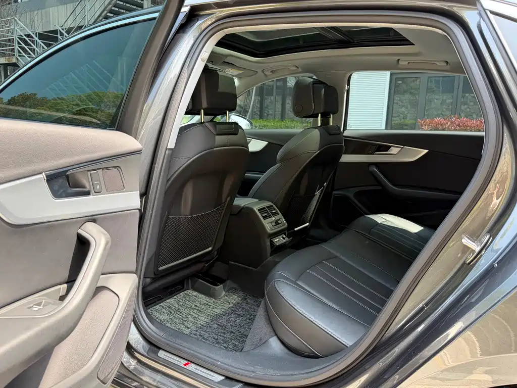 Audi A4 2021