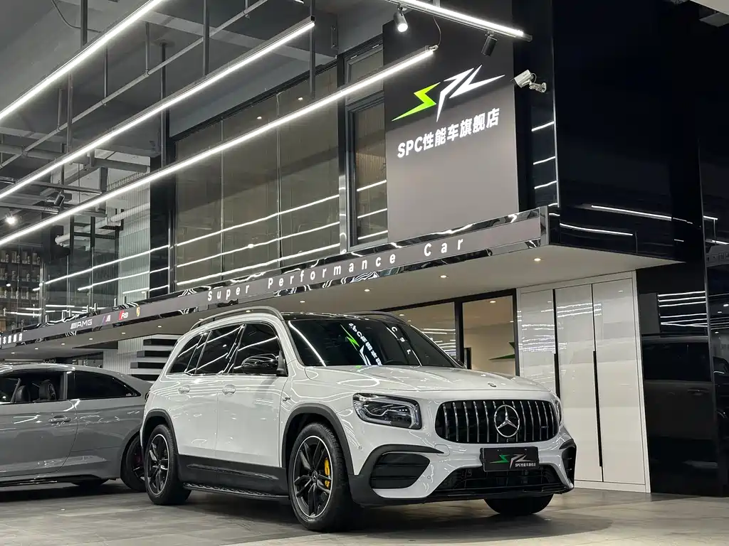 Mercedes-Benz GLB AMG 2021