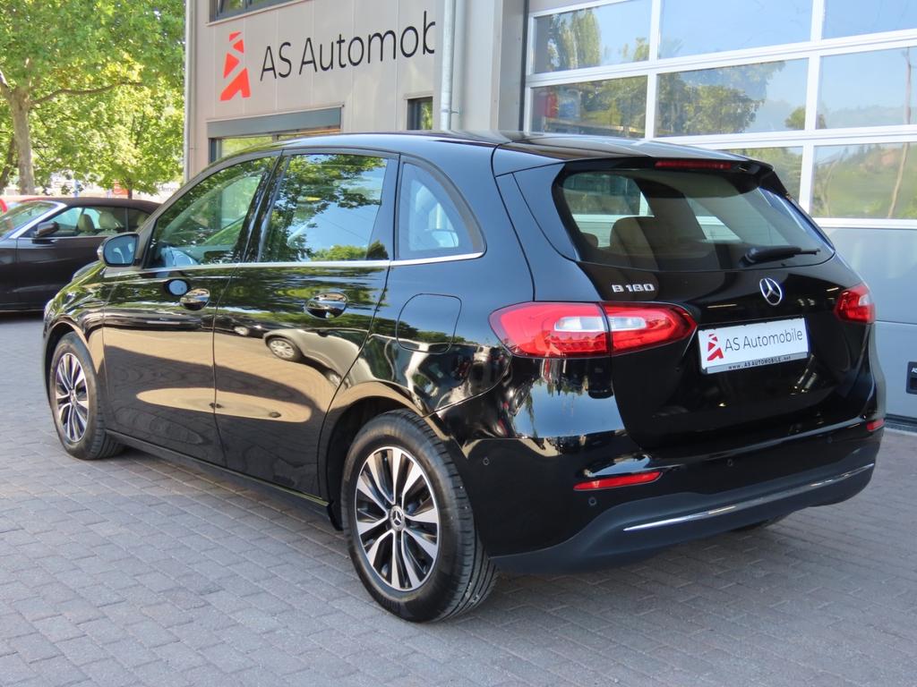 Mercedes-Benz B 180 2021