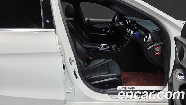 Mercedes-Benz C-Класс 2021
