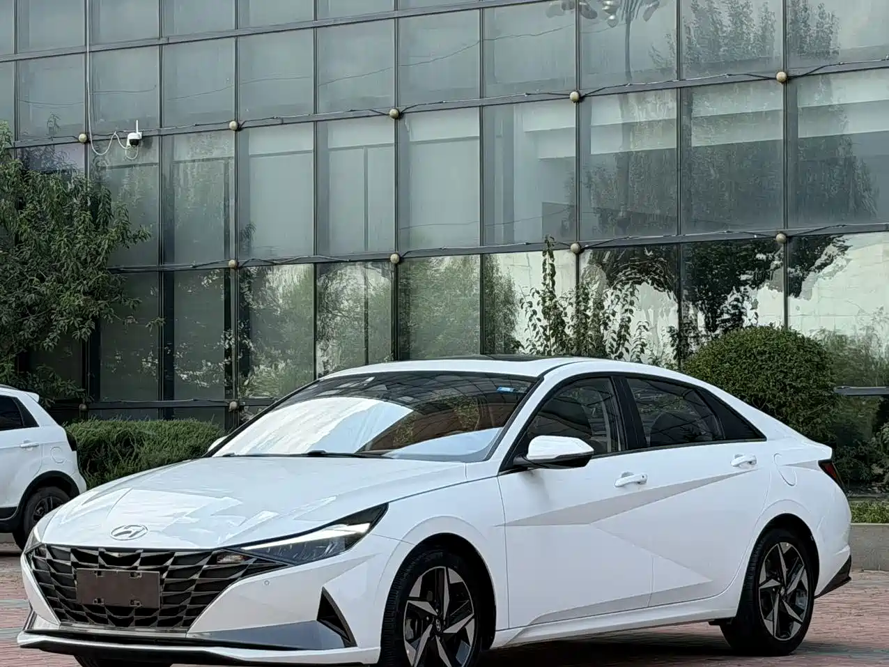 Hyundai Elantra 2022