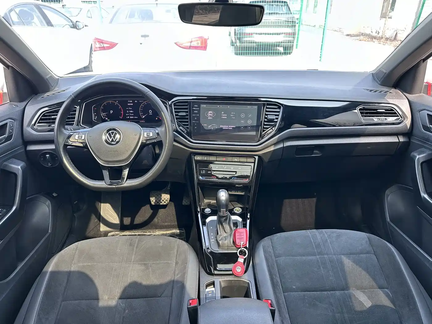 Volkswagen T-Roc 2023