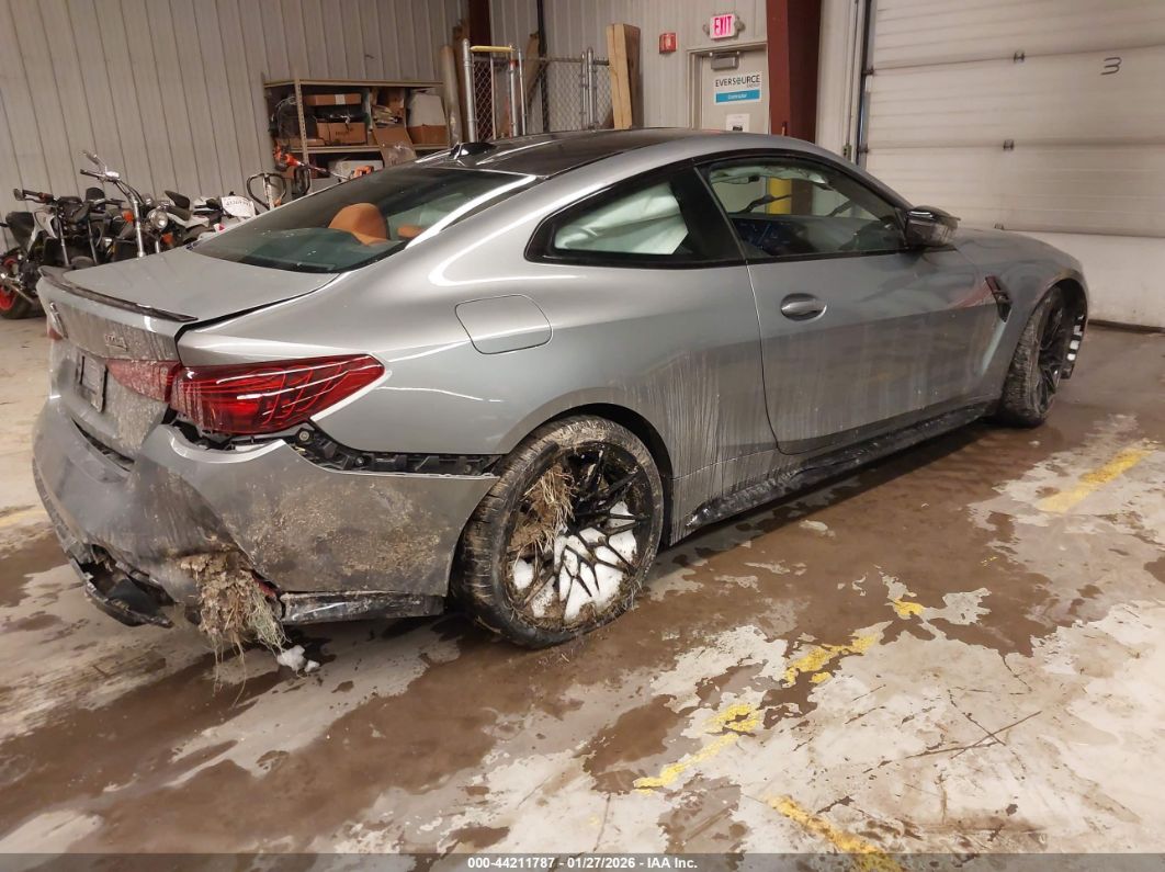 BMW M4 2025