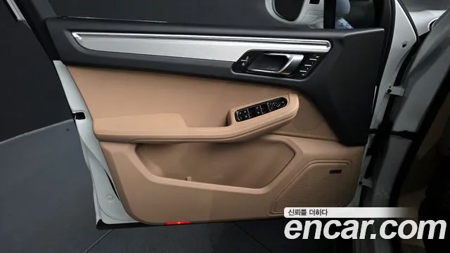 Porsche Macan 2022