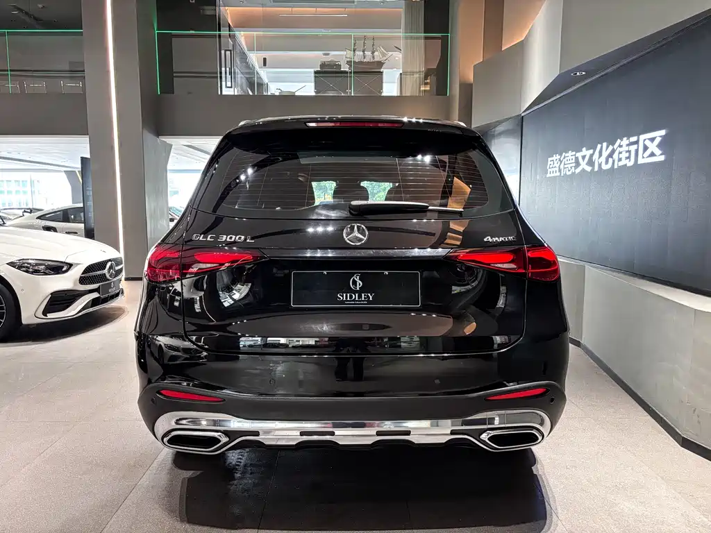 Mercedes-Benz GLC 2023