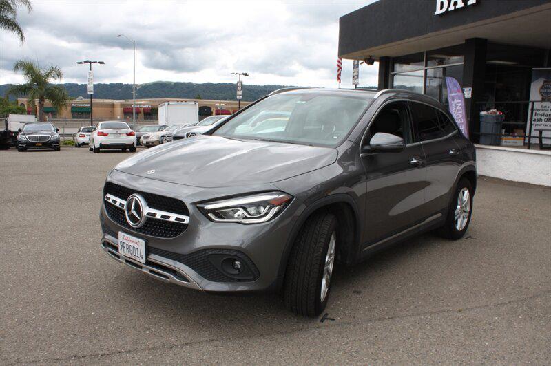 Mercedes-Benz GLA 250 2023