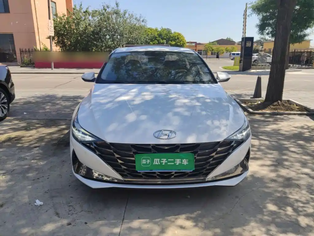 Hyundai Elantra 2021