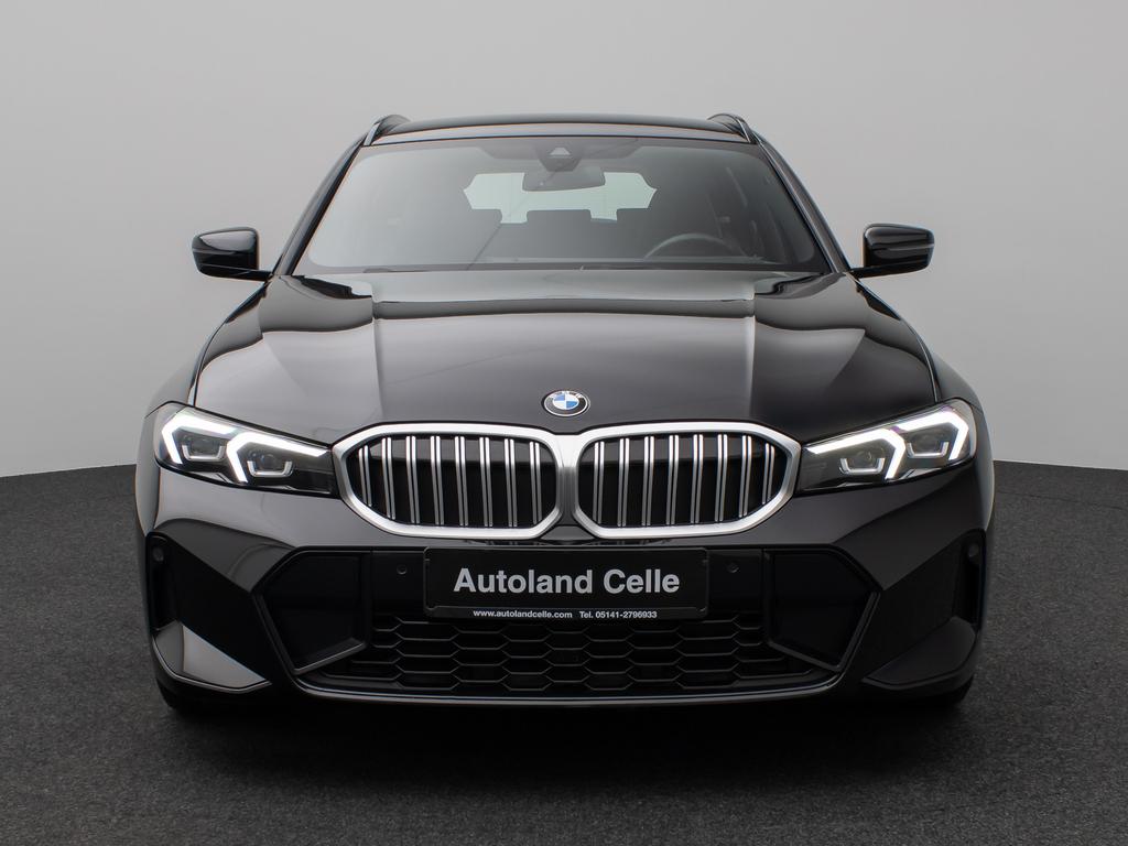 BMW 318 2023