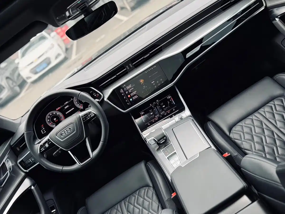 Audi A6 2025