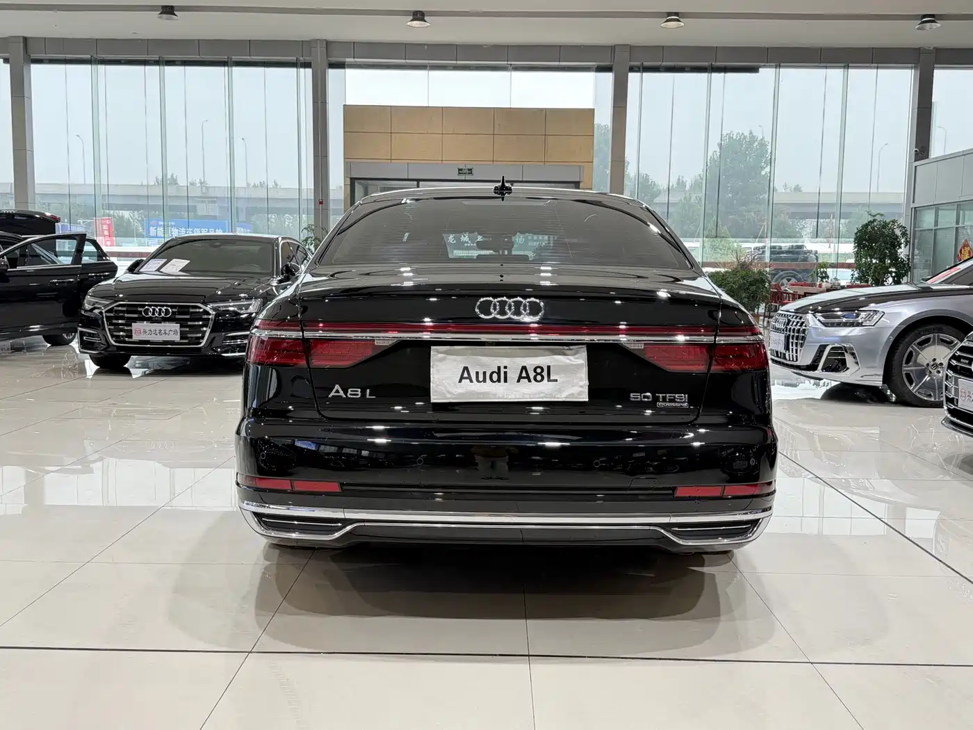Audi A8 2022