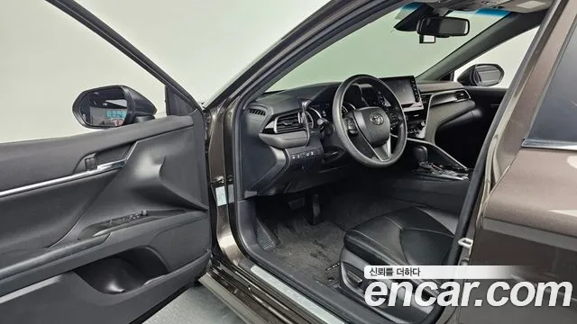 Toyota Camry 2023