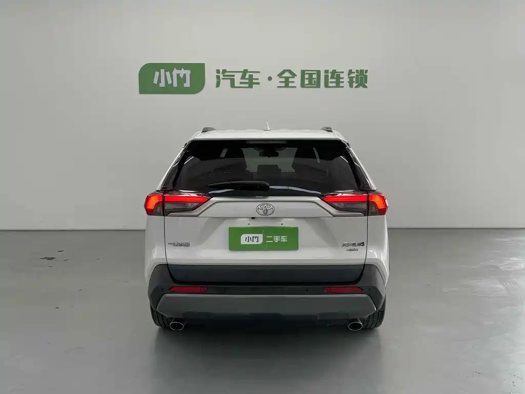Toyota RAV4 2021
