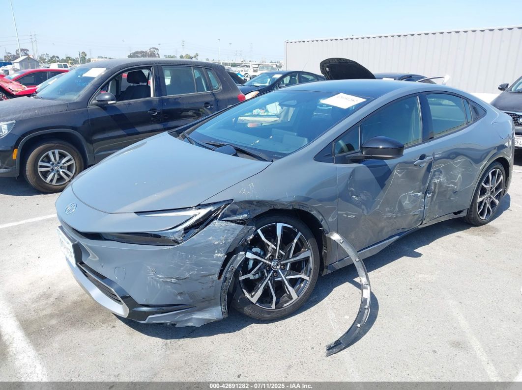 Toyota Prius 2025