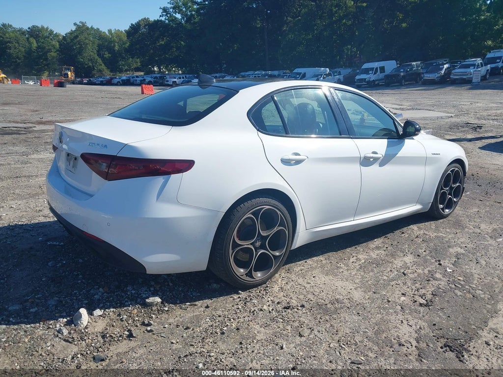 Alfa Romeo Giulia 2023