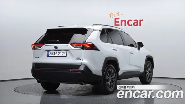 Toyota RAV4 2024