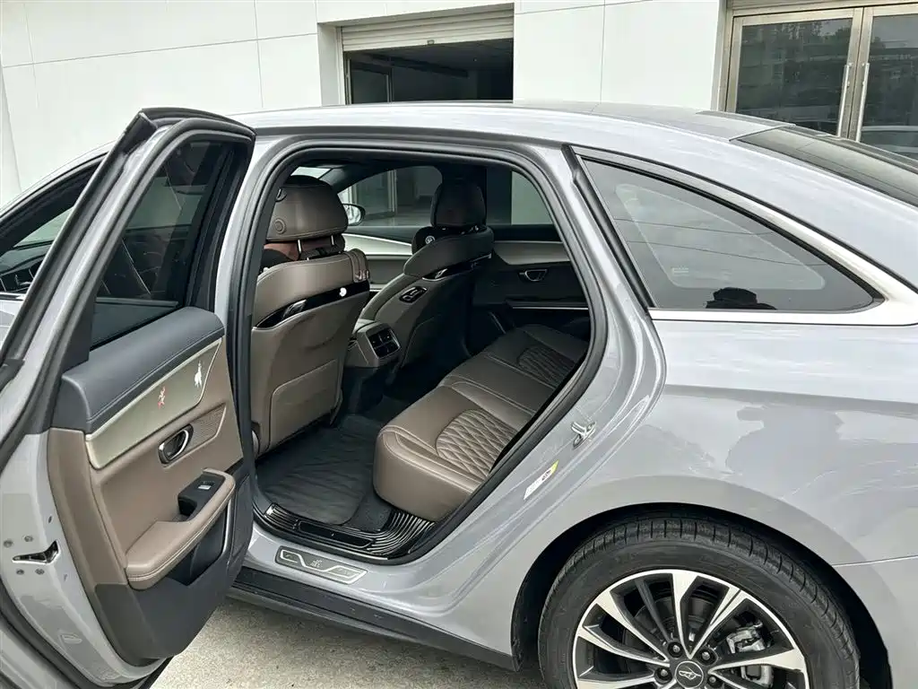 BYD Han 2024