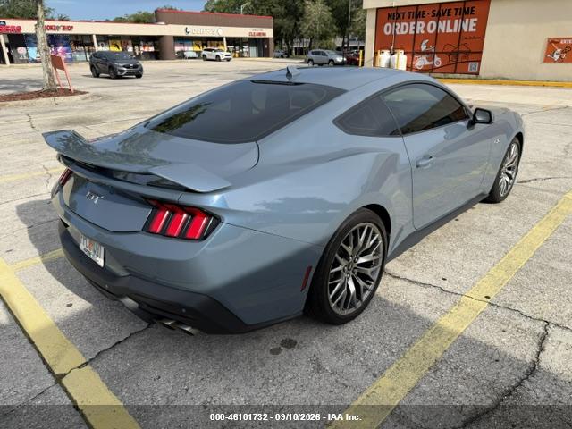 Ford Mustang 2024