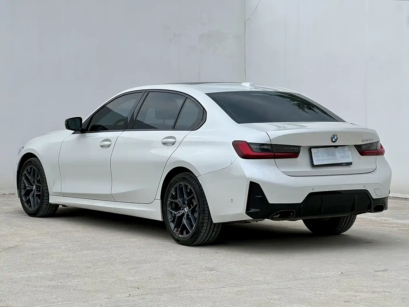 BMW 3 серии 2025