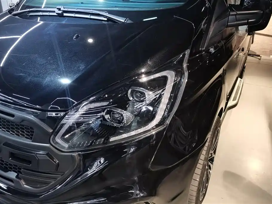 Ford TOURNEO 2023