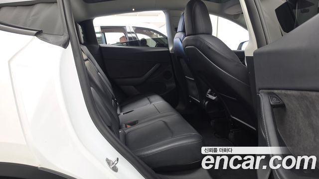 Tesla Model Y 2022