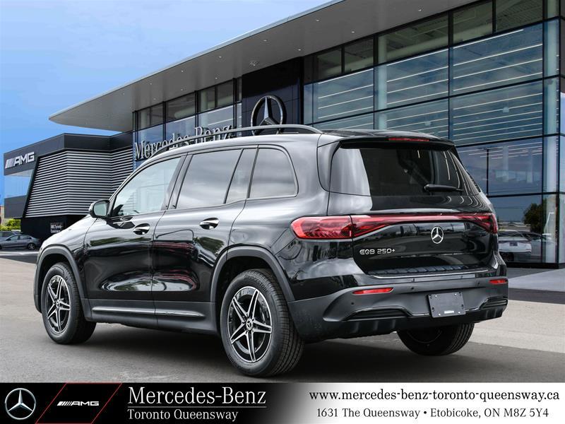 Mercedes-Benz EQB 2024