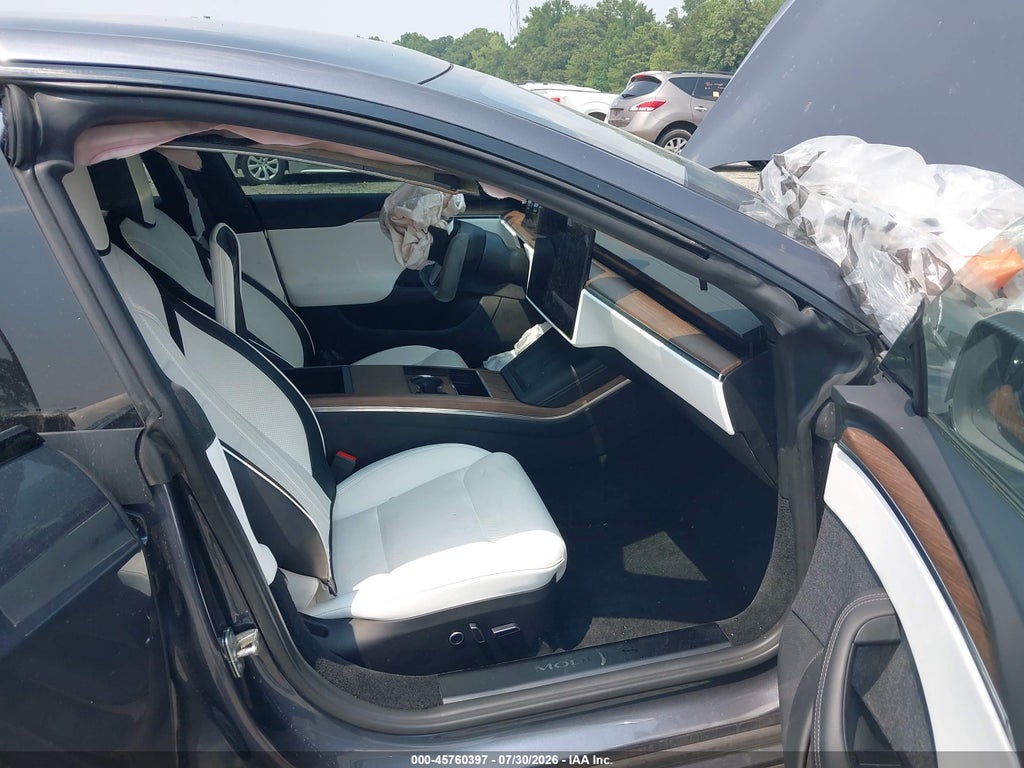 Tesla Model S 2022